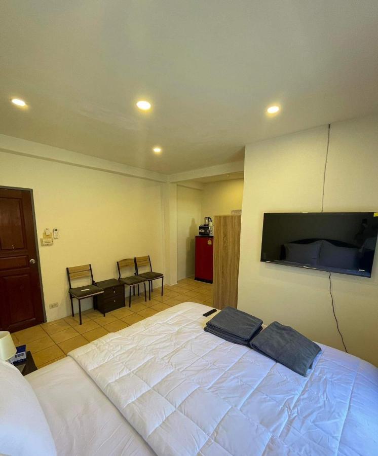 Hotel The Sports Lounge Pattaya Zewnętrze zdjęcie